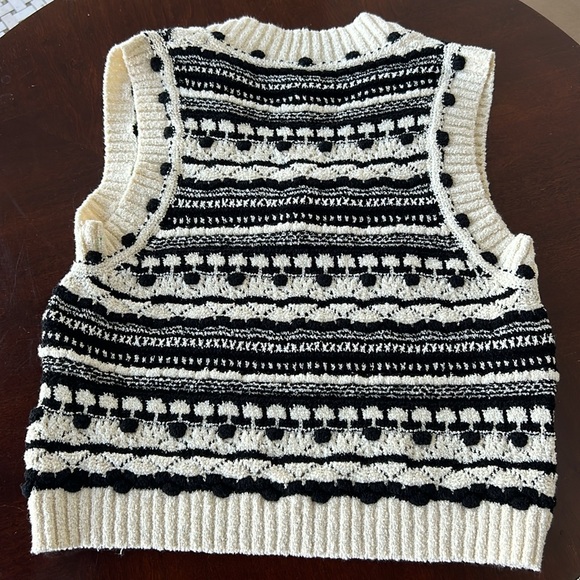 PILCRO ANTHROPOLGIE Black and Cream Knit Sweater Vest Size XS - Picture 11 of 15